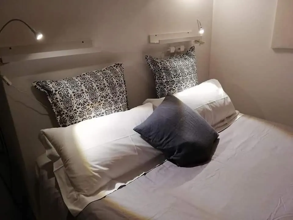 Апартаменты Lalli'S Flat Ачи Костелло